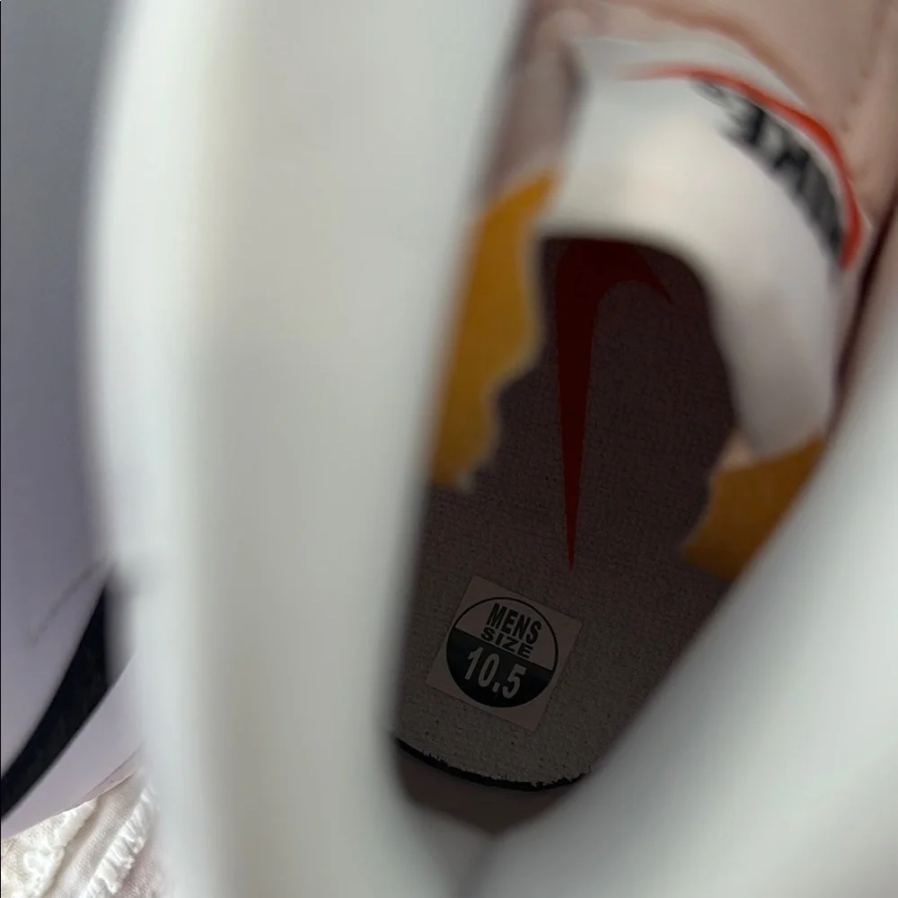 NWOT Men’s Nike White and Black High-Tops - Picture 6 of 7